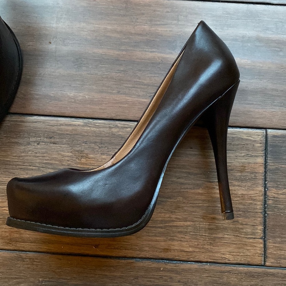 5l48 brand, Brown leather heels, size 7 (37.5), great condition, barely worn
